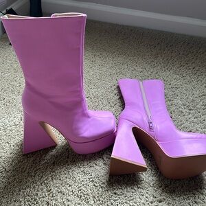 Never worn Dolls Kills 6.5 platform boots